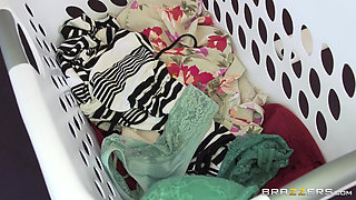 Brazzers - Petite Shayla Laveaux Catches Stepson Keiran Huffing Her Thong & Enjoys a Wet Indoors Facial